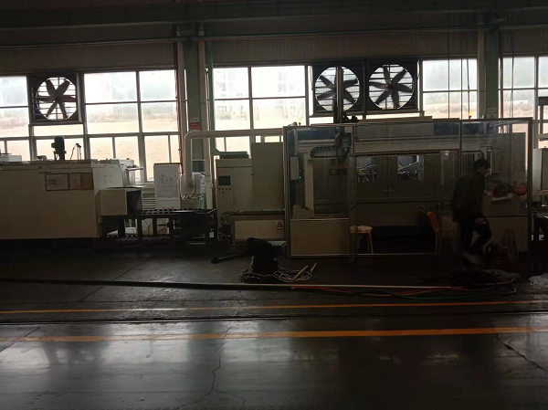 2022年1月為福建某上市公司設(shè)計(jì)，制造的鋼套內(nèi)外孔淬火加熱設(shè)備